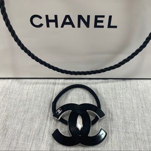 CHANEL CC Logo Hair Tie